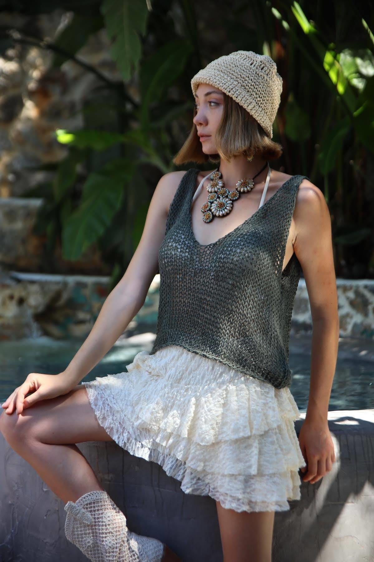 Haki Askılı El Yapımı Örme Bluz - Şaman Butik Haki Askılı El Yapımı Örme Bluz