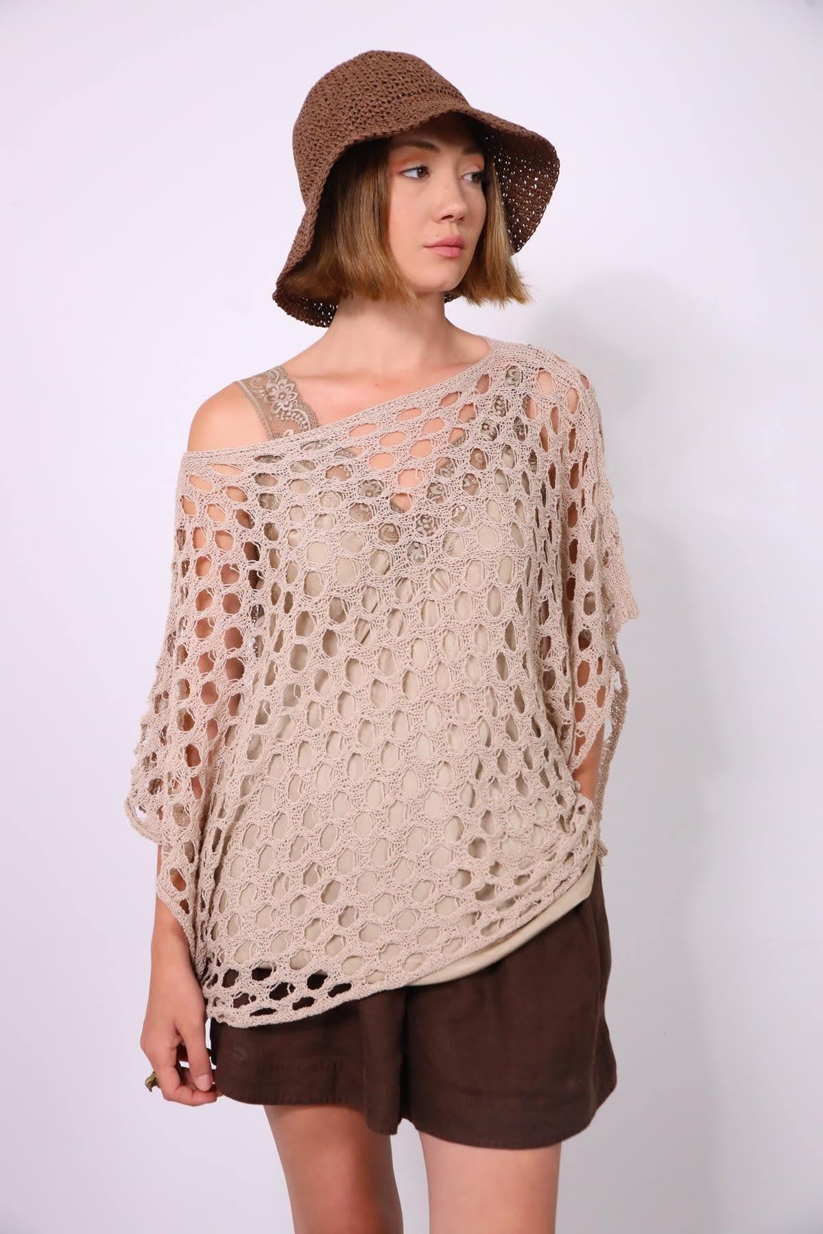 Vizon Rengi Delikli Yarasa Kol Triko Bluz - Şaman Butik Vizon Rengi Delikli Yarasa Kol Triko Bluz