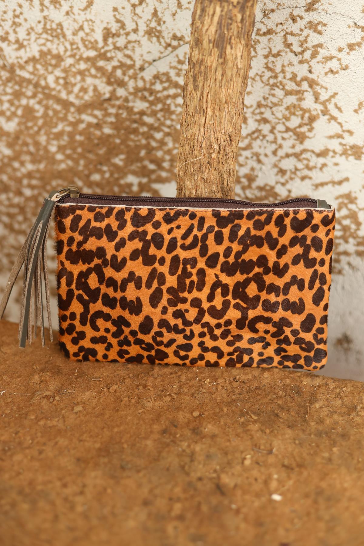  Leopard Patterned Thai Feather Wallet Bag