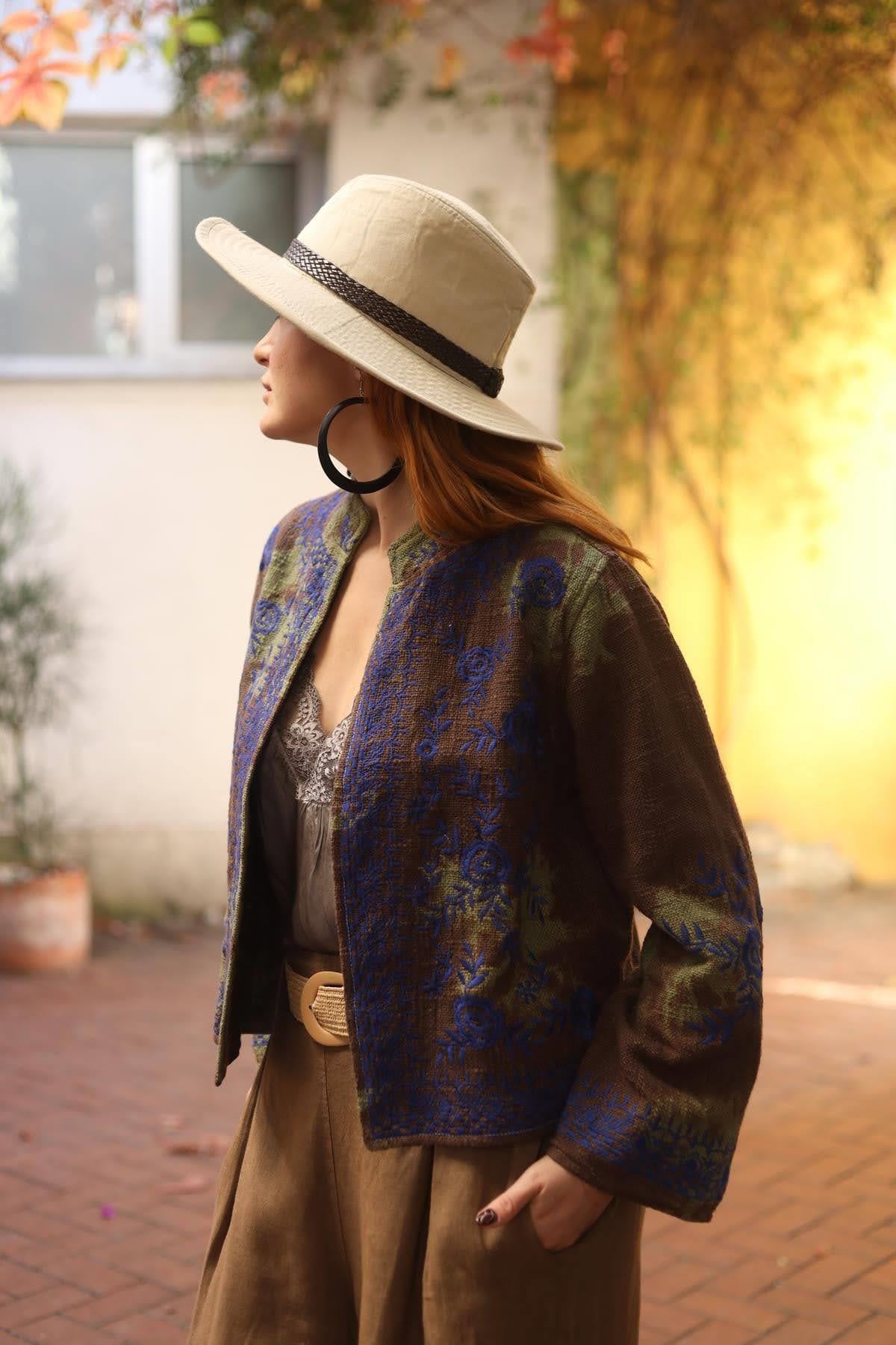 Kahverengi Batikli Nakışlı Ceket