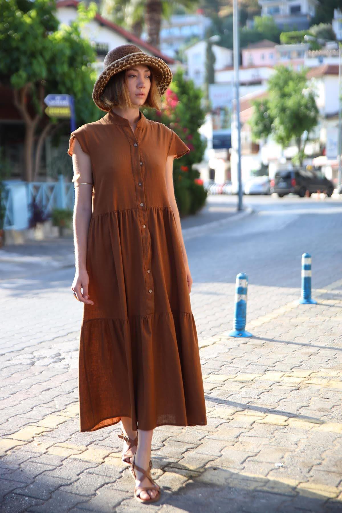 Acı Kahve Hakim Yaka Pileli Önü Düğmeli Keten Elbise - Şaman Butik Acı Kahve Hakim Yaka Pileli Önü Düğmeli Keten Elbise