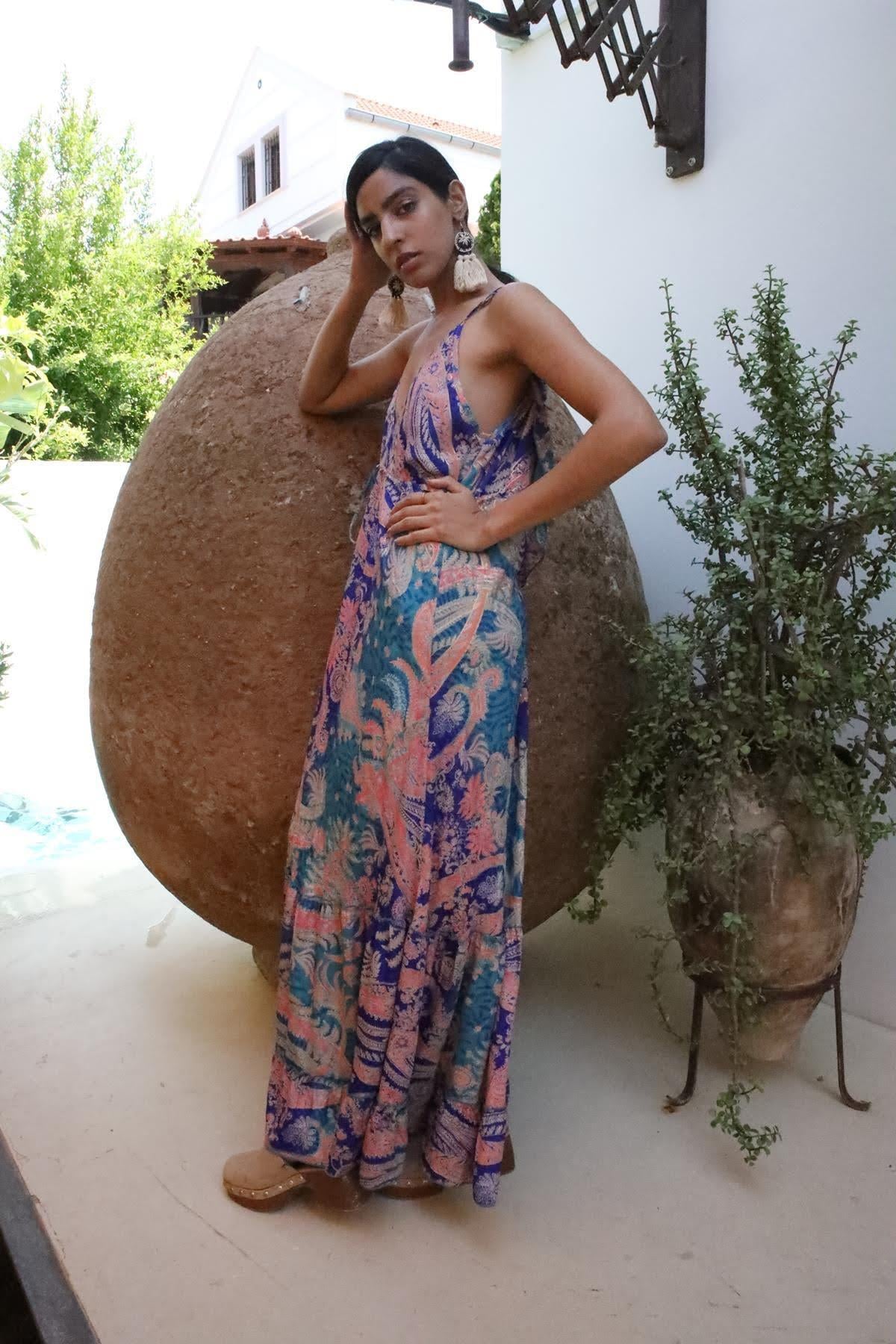 Mavi Arkası Fırfırlı İpek Elbise - Şaman Butik Mavi Arkası Fırfırlı İpek Elbise