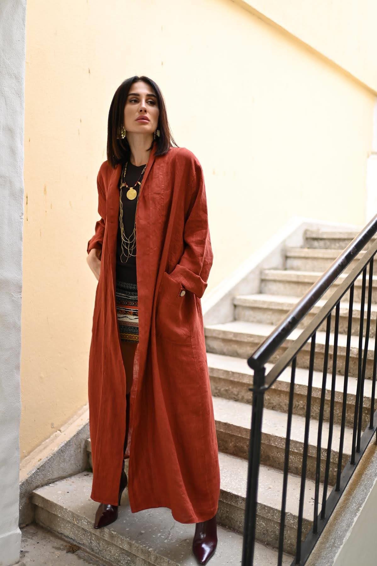 Kiremit Rengi Cebi Püsküllü Düğmeli Keten Kaftan