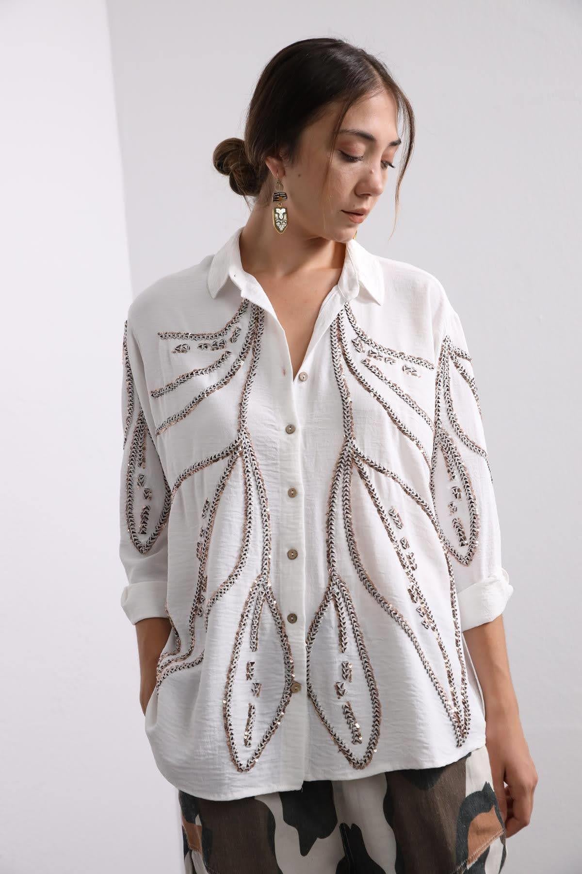 Beyaz İşlemeli Payetli Gömlek - Şaman Butik - Bohem Giyim ve Aksesuar | Kadın & Erkek Beyaz İşlemeli Payetli Gömlek