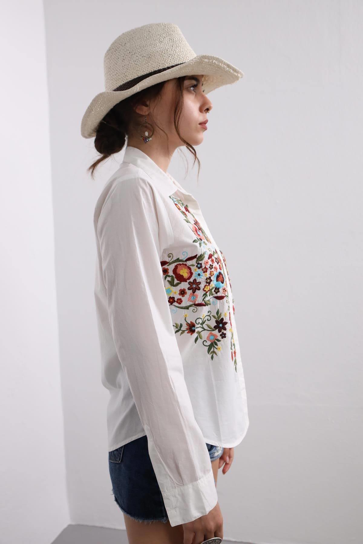Beyaz Kanaviçe İşlemeli Bohem Gömlek - Şaman Butik - Bohem Giyim ve  Aksesuar | Kadın & Erkek