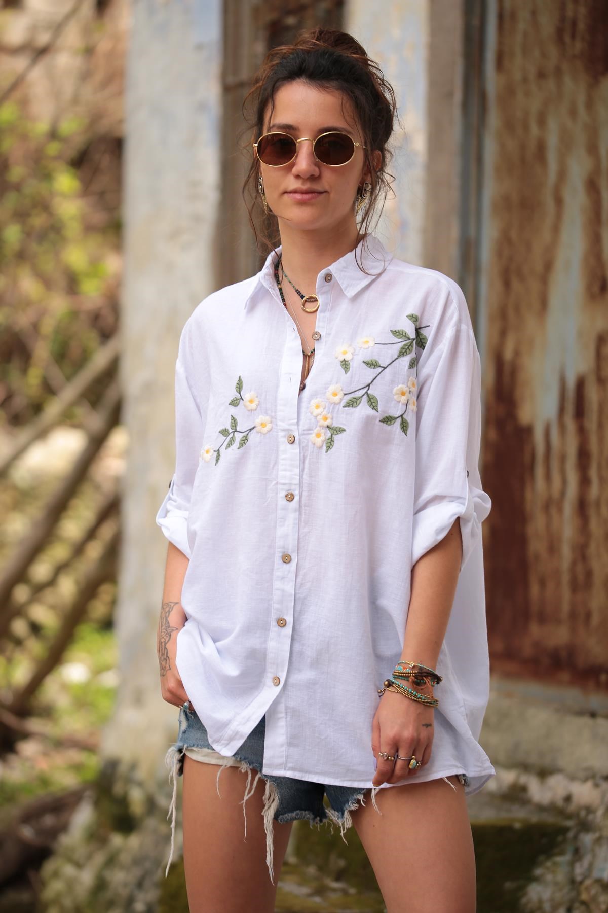 Beyaz Papatya Desen Gömlek - Şaman Butik - Bohem Giyim ve Aksesuar | Kadın  & Erkek