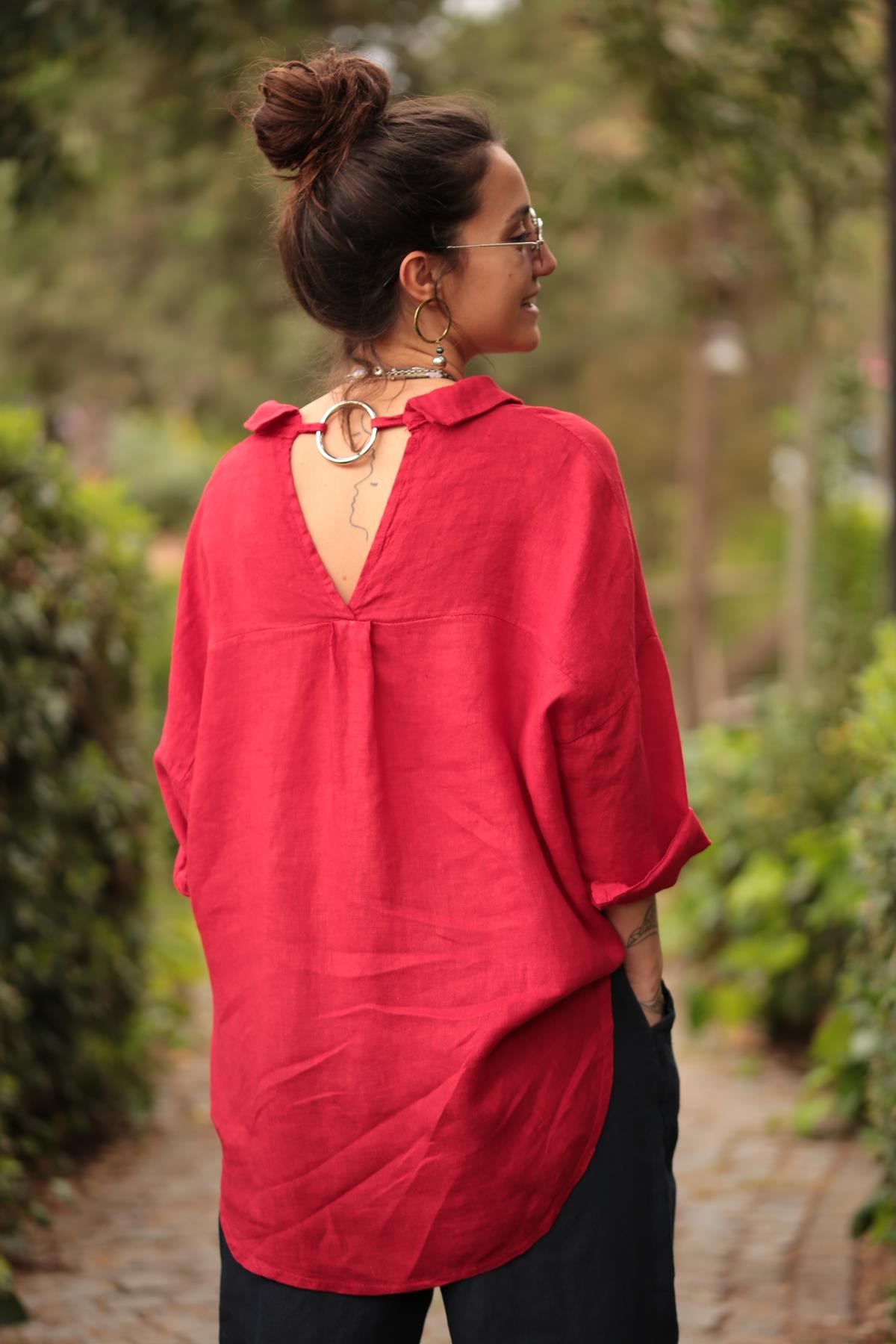 Kırmızı Arkası Halkalı Keten Gömlek - Şaman Butik - Bohem Giyim ve Aksesuar  | Kadın & Erkek