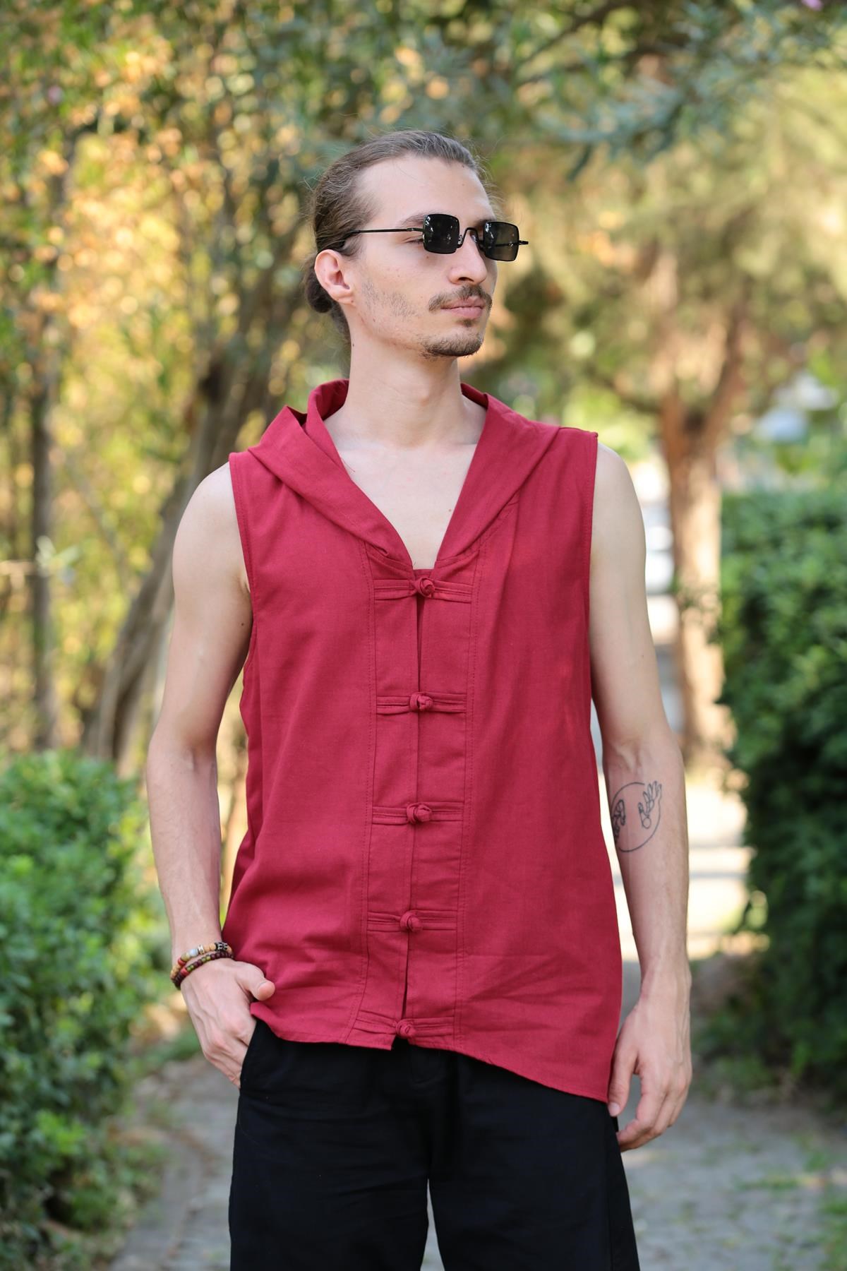 Kırmızı Kapüşonlu Kolsuz Gömlek - Şaman Butik - Bohem Giyim ve Aksesuar |  Kadın & Erkek