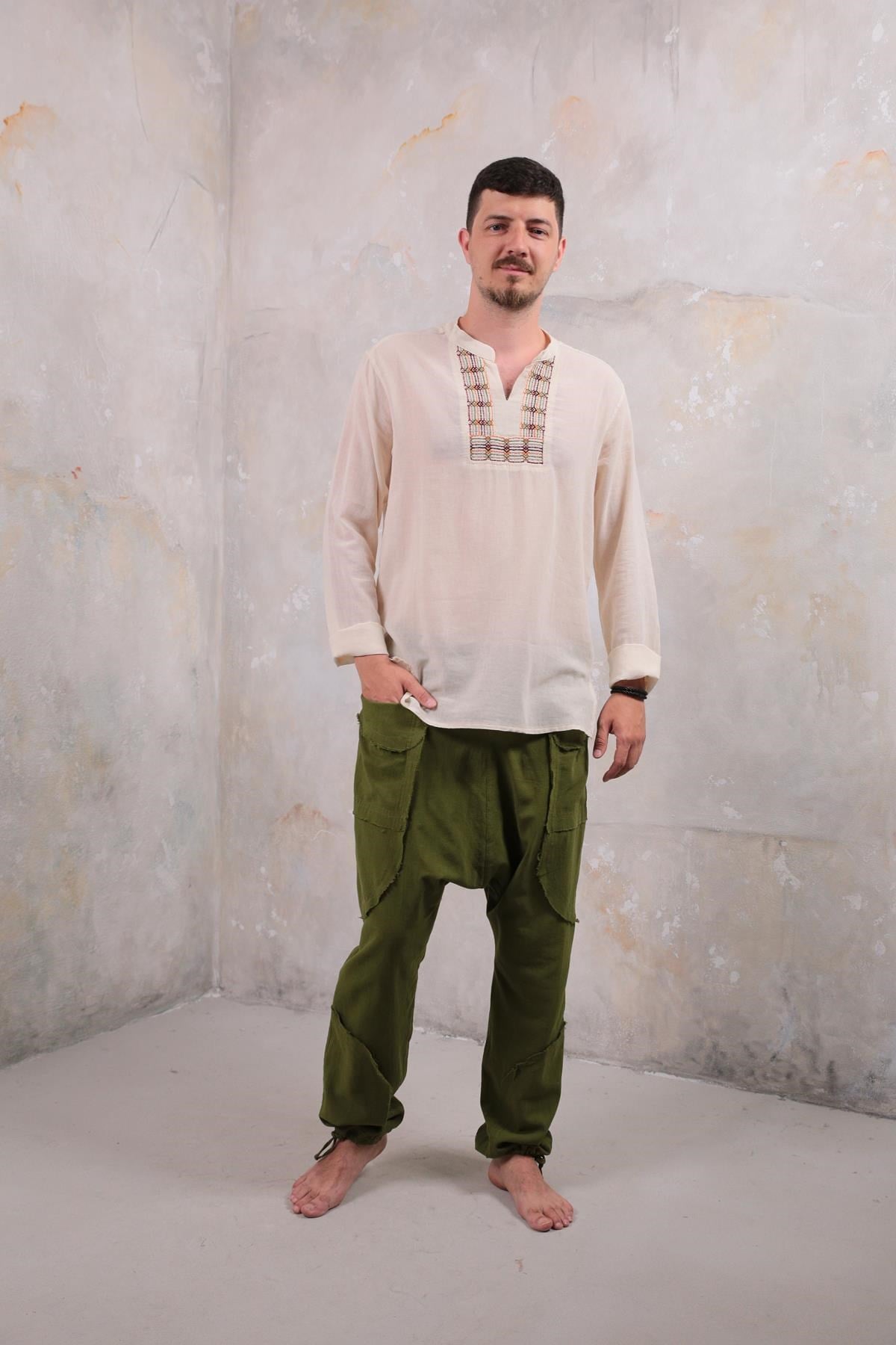  Krem Hakim Yaka Nakış Detaylı Erkek Gömlek