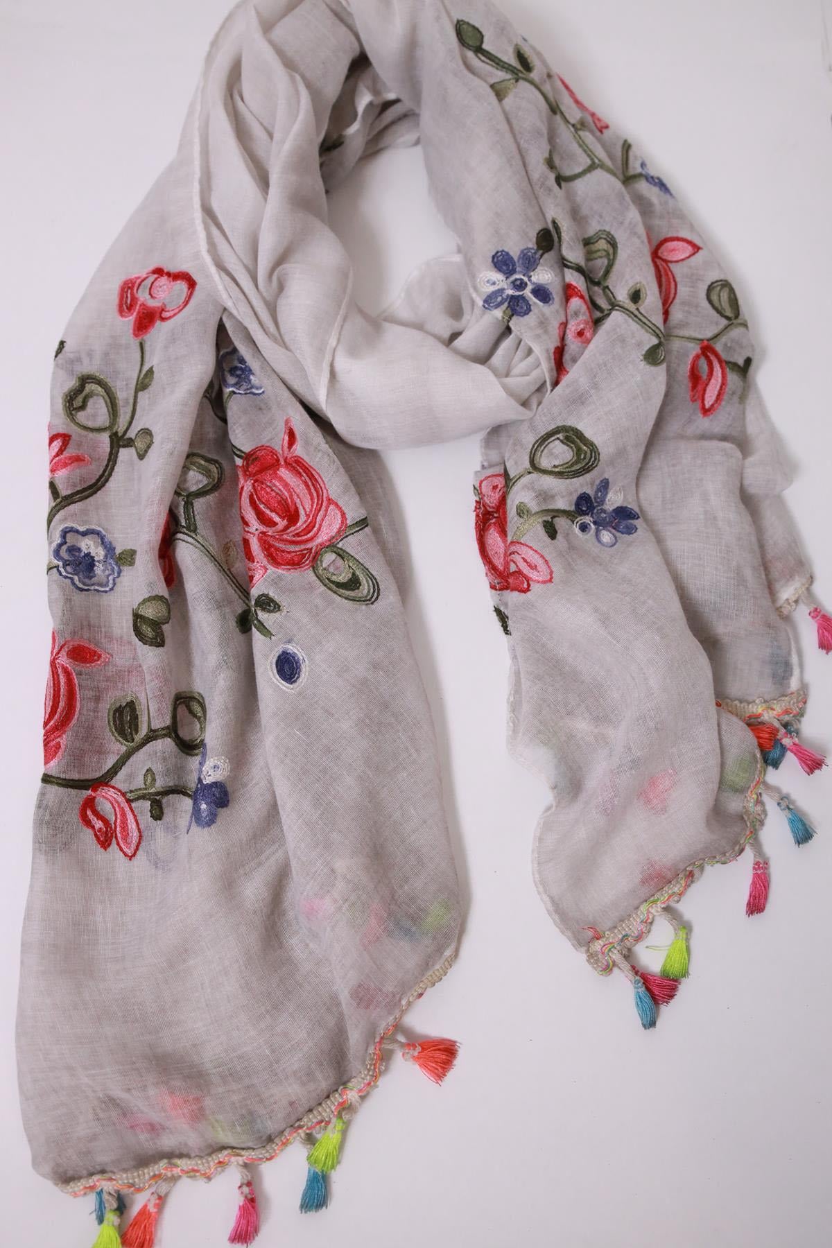 Gri İşlemeli Püsküllü Şal