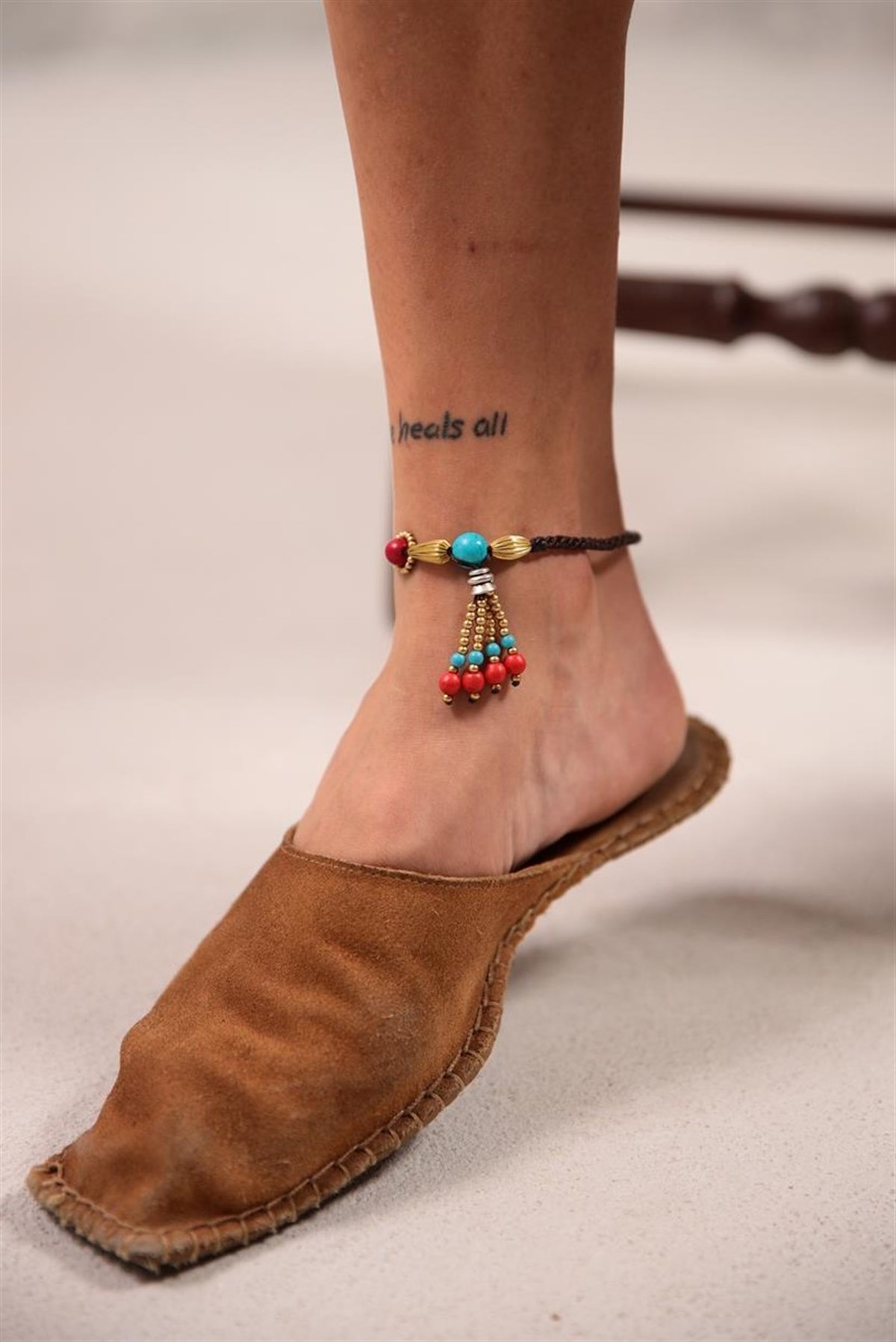  Mercan Turkuaz Taş Bronz Püskül Detaylı Tasarım Halhal