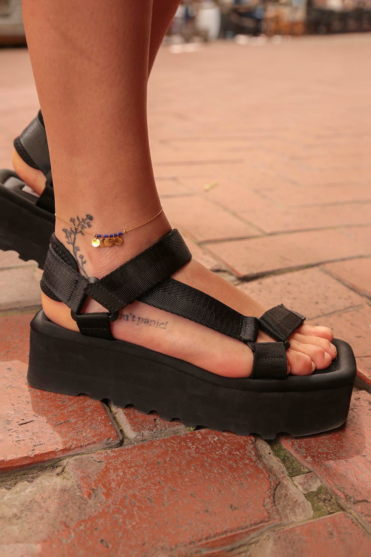 Yuvarlak Parça Detaylı Lacivert Doğal Taşlı Tasarım Halhal - Şaman Butik Yuvarlak Parça Detaylı Lacivert Doğal Taşlı Tasarım Halhal