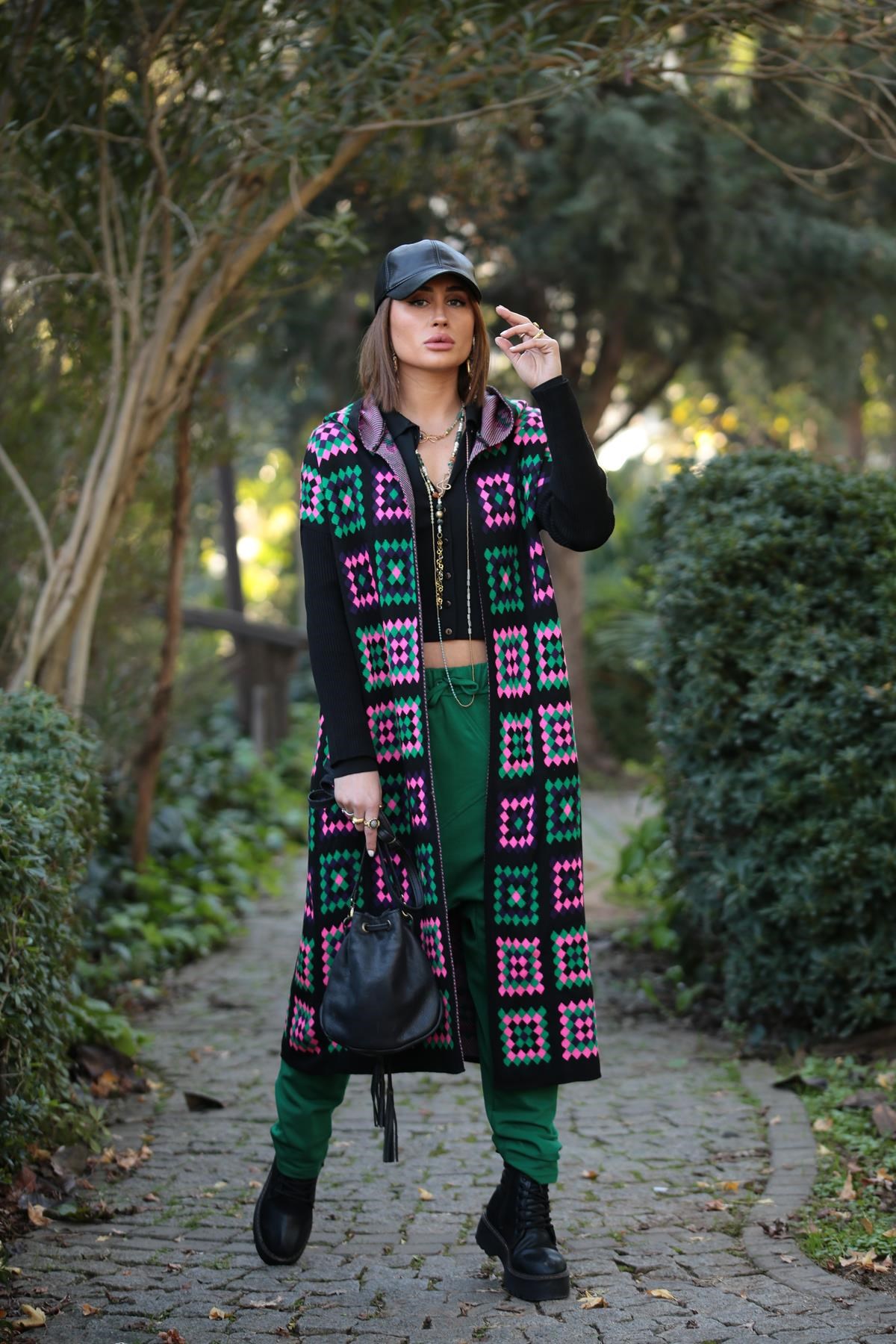 Siyah Etnik Desenli Uzun Hırka - Şaman Butik - Bohem Giyim ve Aksesuar |  Kadın & Erkek