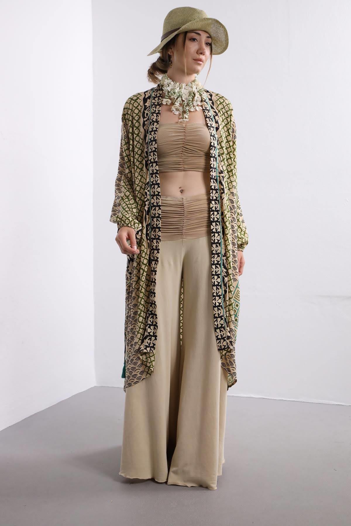Bej Desenli Kolları Biyeli İpek Kaftan - Şaman Butik Bej Desenli Kolları Biyeli İpek Kaftan