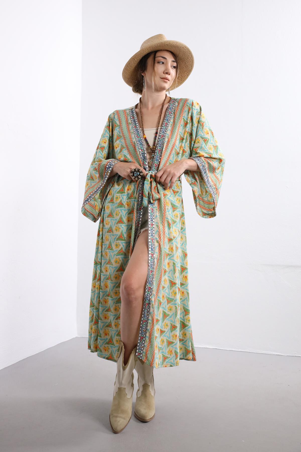 Krem Rengi Pul İşlemeli Uzun Kaftan - Şaman Butik Krem Rengi Pul İşlemeli Uzun Kaftan