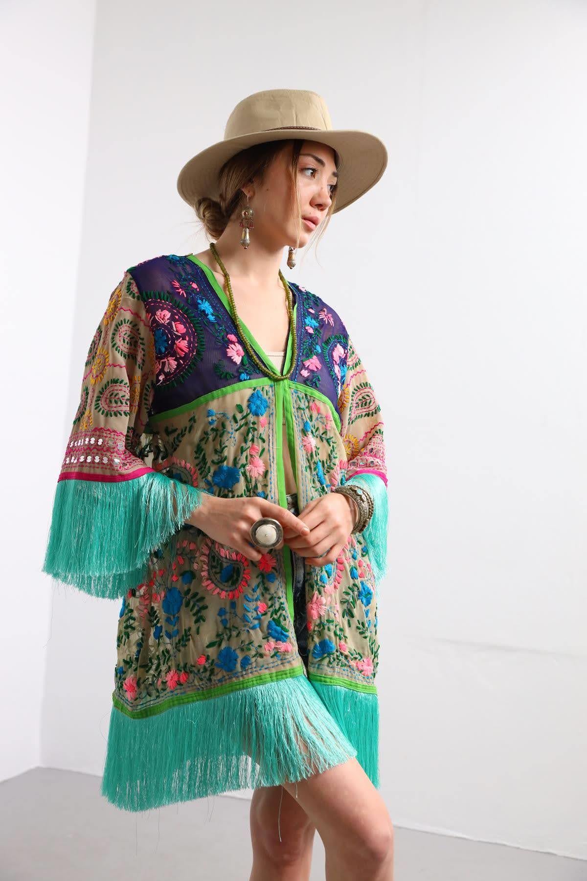  Mint Yeşili Püsküllü Uzun Pul Detaylı Kaftan