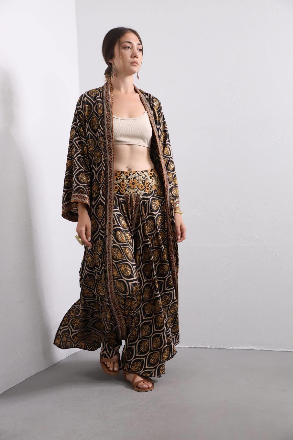 Siyah Şal Desen Gold Detaylı Kaftan - Şaman Butik Siyah Şal Desen Gold Detaylı Kaftan