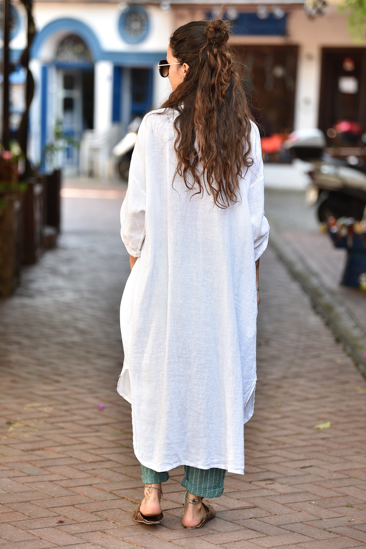 Beyaz Önü Cepli Keten Gömlek Elbise - Şaman Butik - Bohem Giyim ve Aksesuar  | Kadın & Erkek