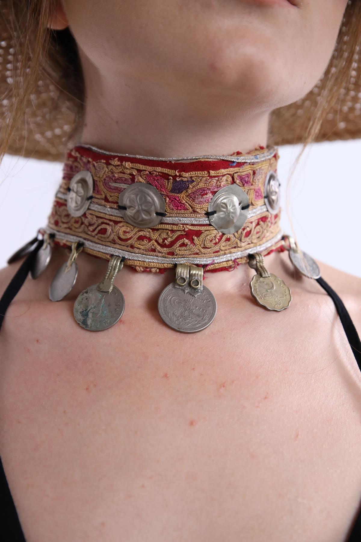 Antik Para Detaylı Tasma Kolye - Şaman Butik Antik Para Detaylı Tasma Kolye