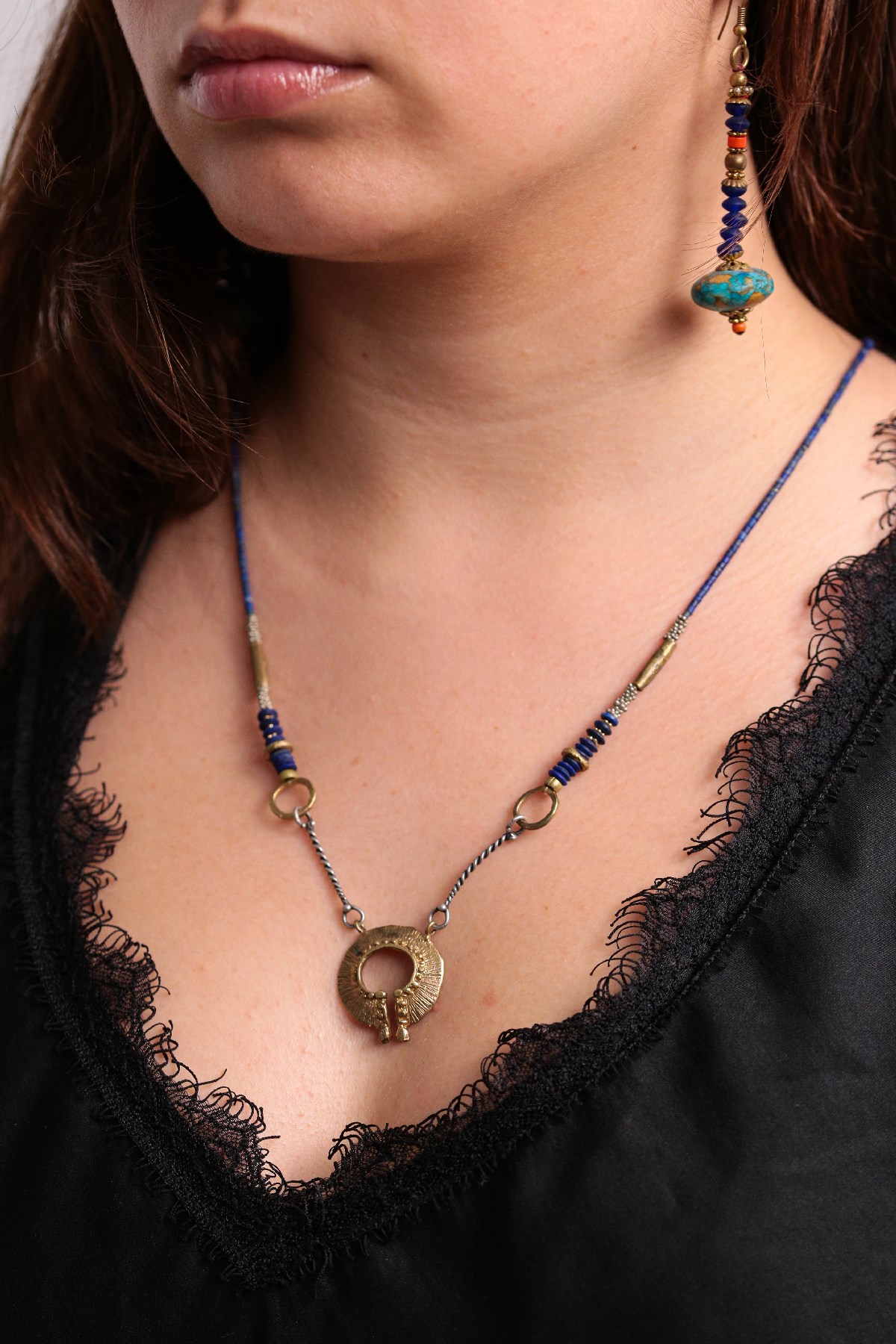 Bronz Antik Parça Detaylı Lapis Taşlı Tasarım Kolye - Şaman Butik Bronz Antik Parça Detaylı Lapis Taşlı Tasarım Kolye