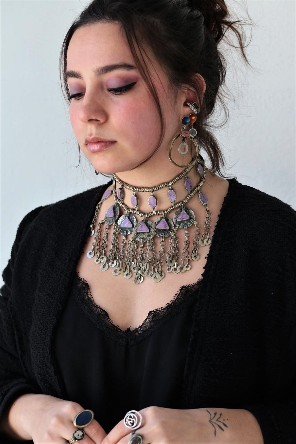 Lila Doğal Taşlı İki Sıra Antik Para Detaylı Tasma Kolye - Şaman Butik Lila Doğal Taşlı İki Sıra Antik Para Detaylı Tasma Kolye