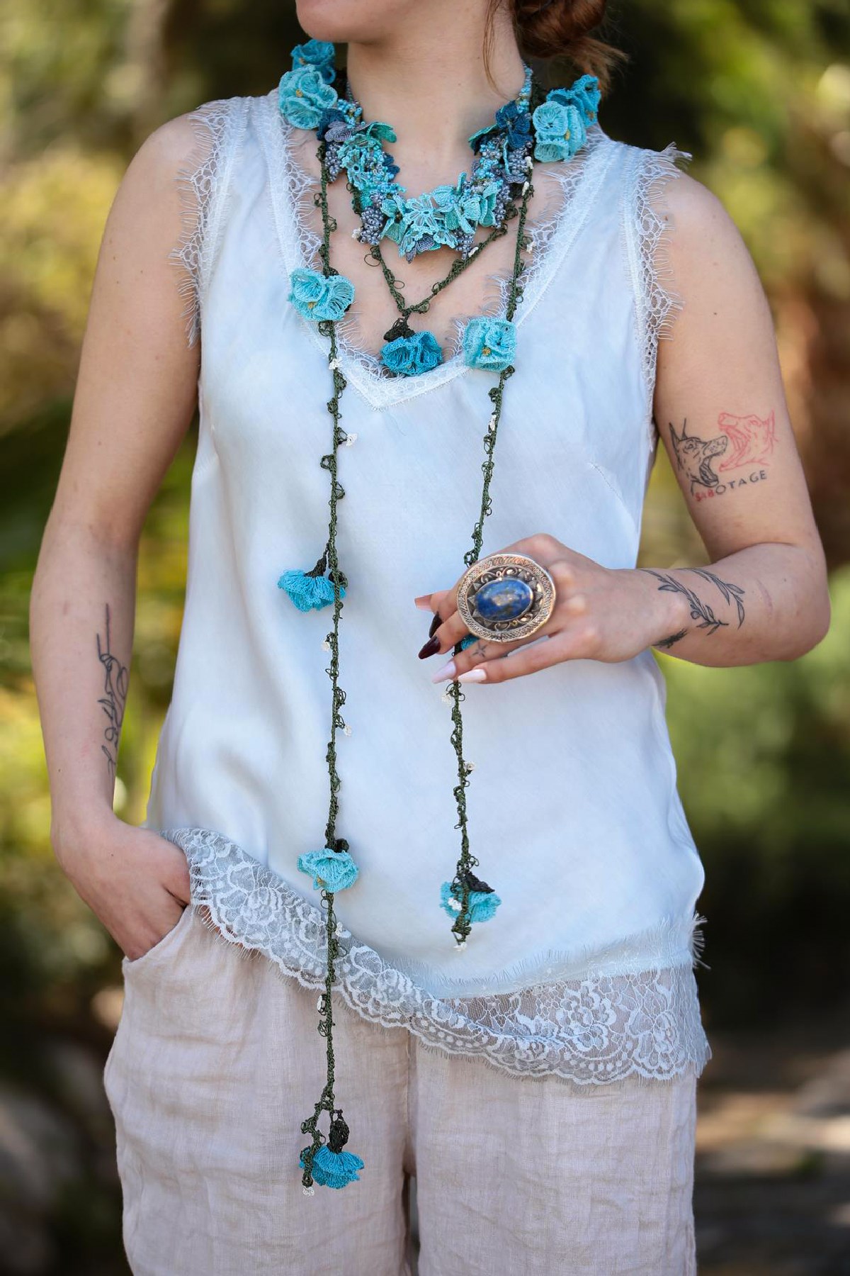 Mavi Çiçekli İğne Oyası Dolama Tasarım Kolye - Şaman Butik - Bohem Giyim ve  Aksesuar | Kadın & Erkek