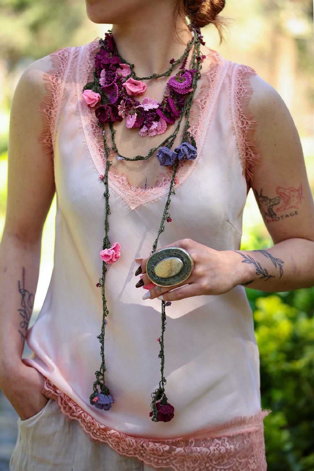  Mor Pembe Eflatun Çiçekli İğne Oyası Dolama Kolye