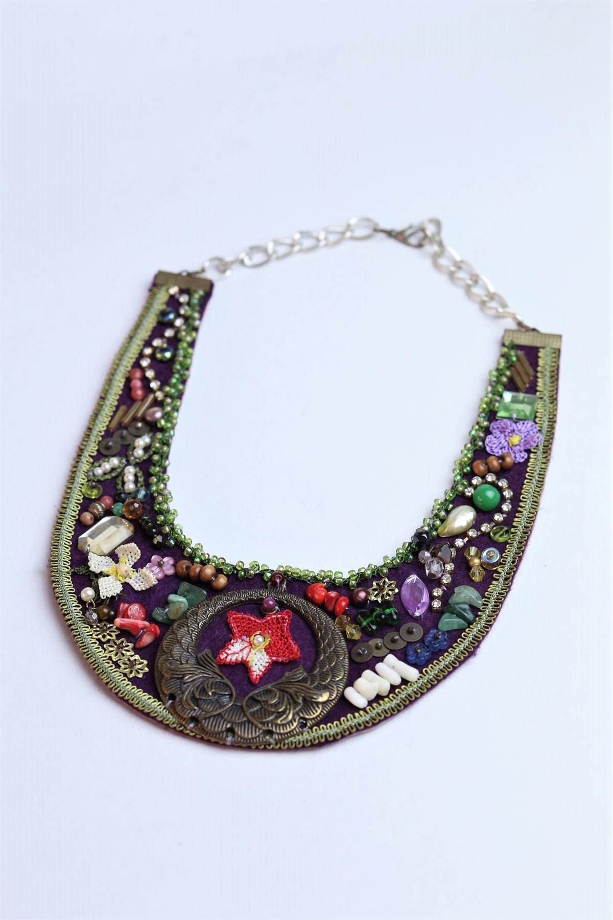 Mor Tabanlı Bronz Detaylı Renkli Doğal Taşlı Tasarım Kolye - Şaman Butik Mor Tabanlı Bronz Detaylı Renkli Doğal Taşlı Tasarım Kolye