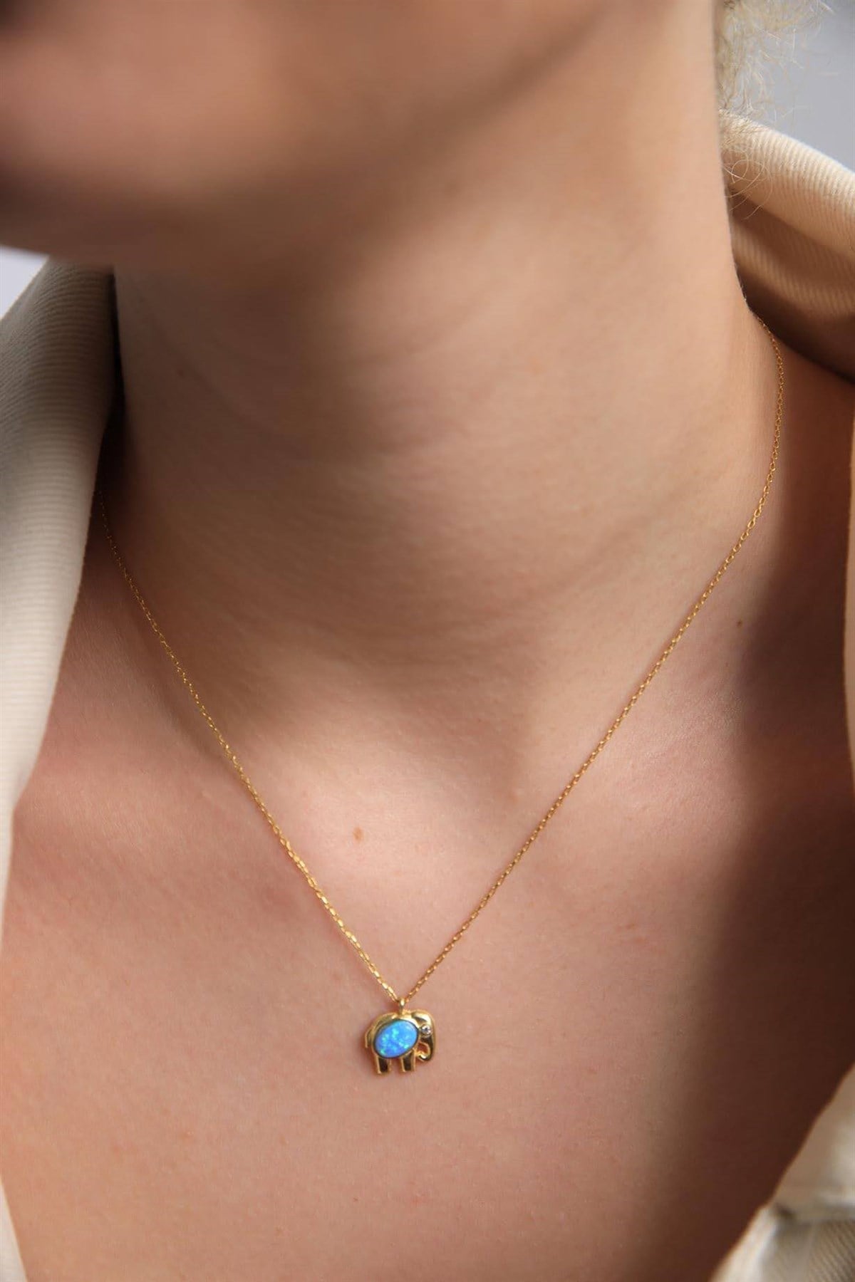  Opal Ve Kristal Taşlı Fil Tasarım Gümüş Kolye
