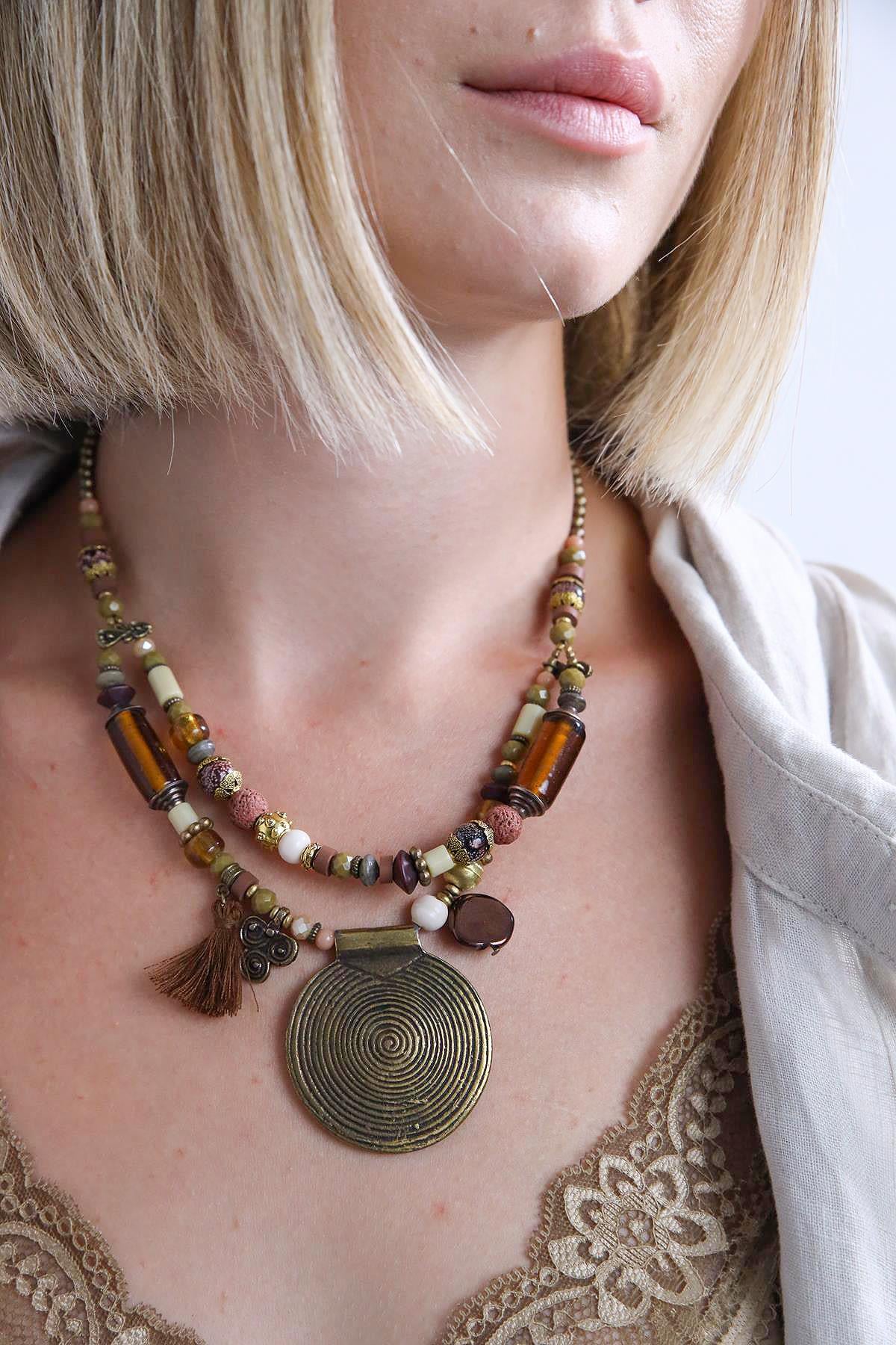 Spiralli Bronz Parça Tasarım Antik Cam Detaylı Kolye - Şaman Butik Spiralli Bronz Parça Tasarım Antik Cam Detaylı Kolye