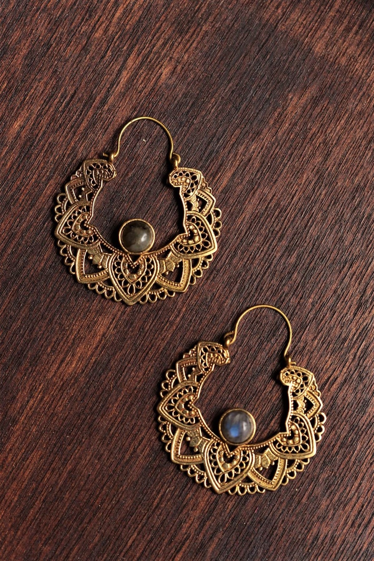  Bronz Antik İşlemeli Doğal Taşlı Tasarım Küpe