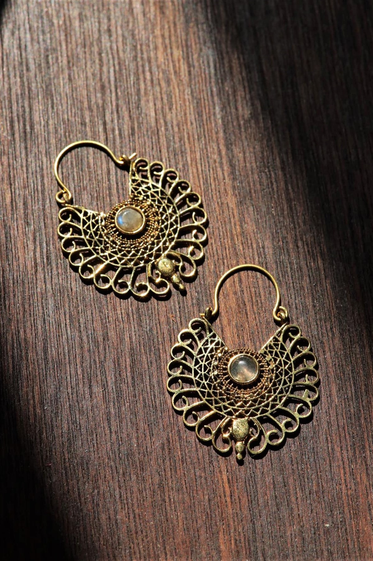  Bronz Antik İşlemeli Doğal Taşlı Tasarım Küpe