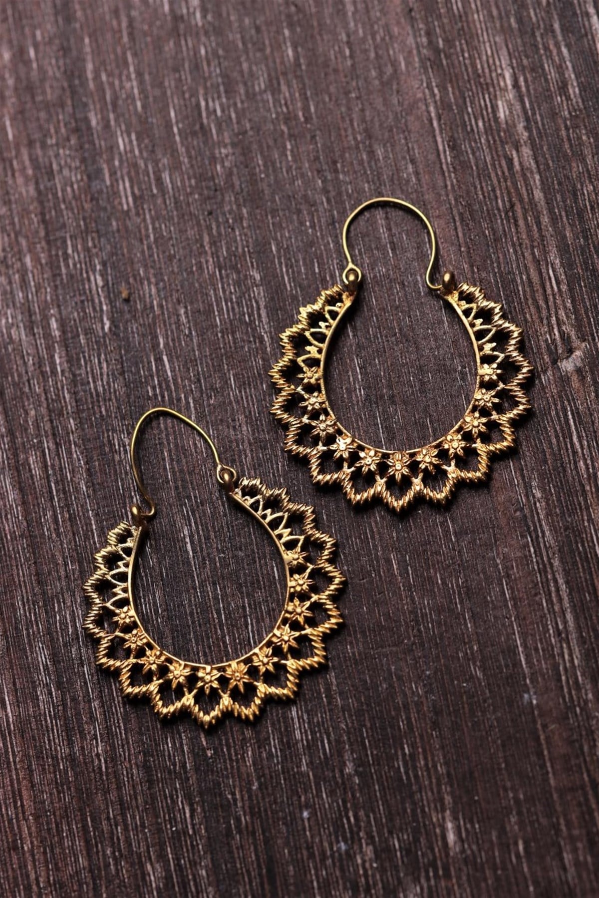  Bronz Antik İşlemeli Tasarım Küpe