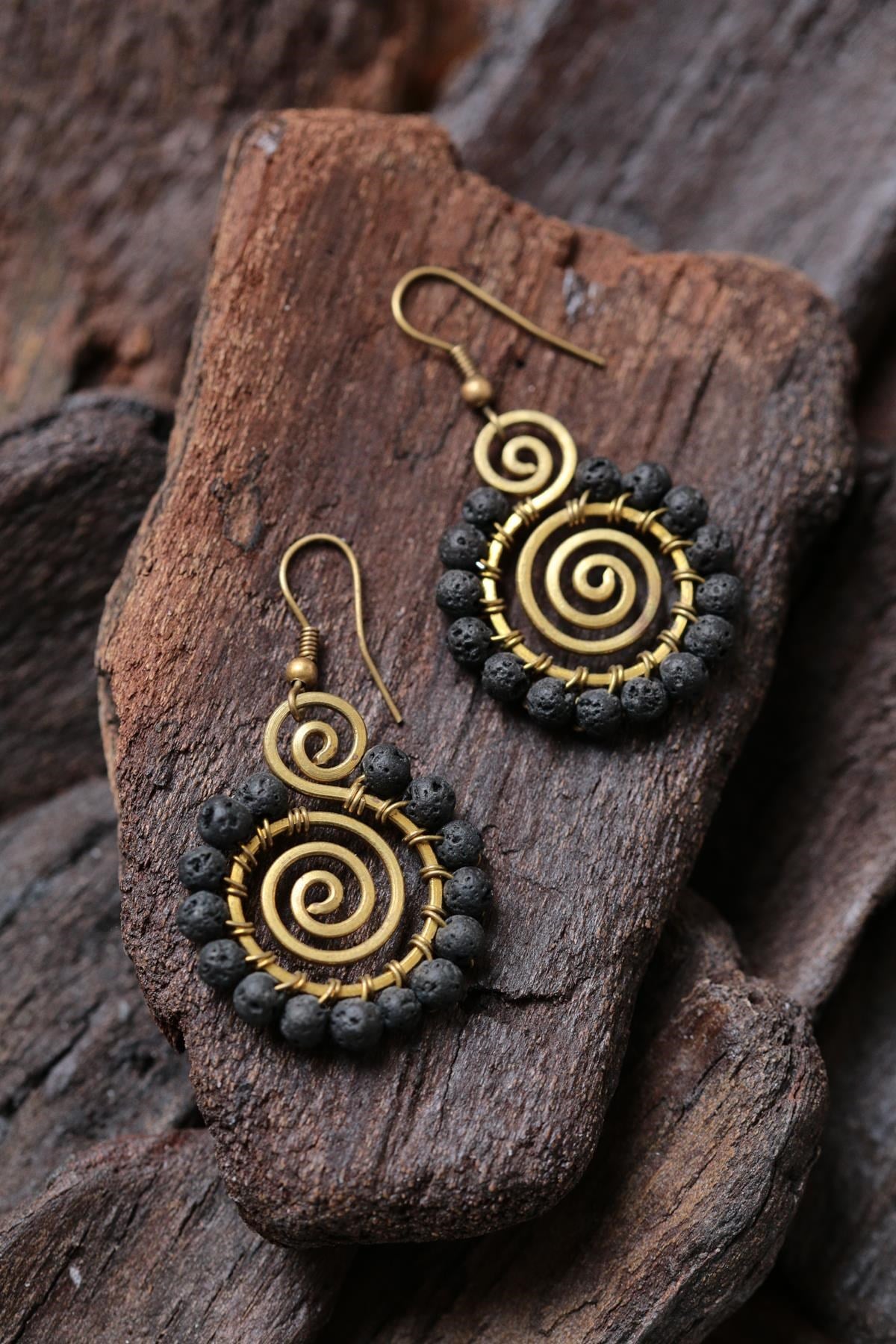 Bronz Spiral Tasarım Volkanik Taşlı Küpe - Şaman Butik Bronz Spiral Tasarım Volkanik Taşlı Küpe