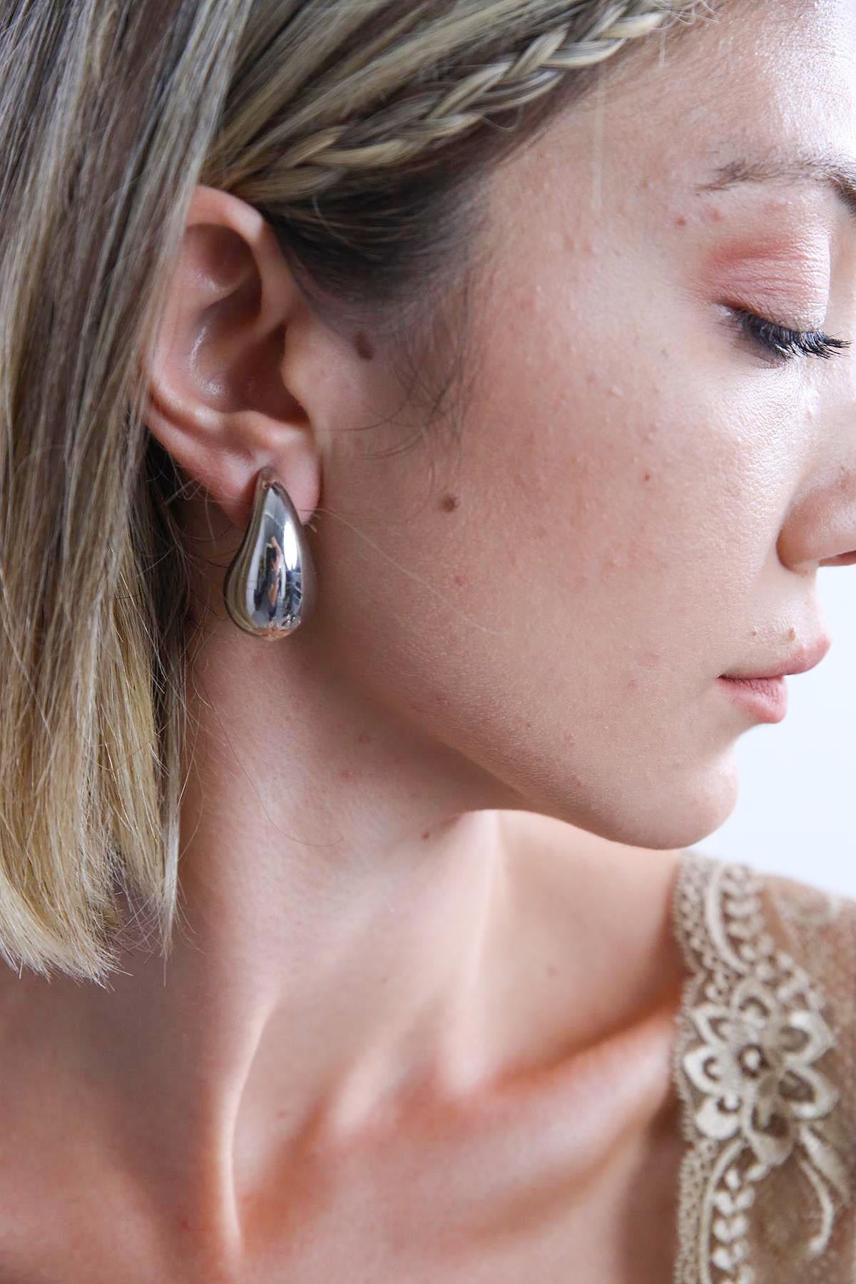  Damla Figürlü Küpe