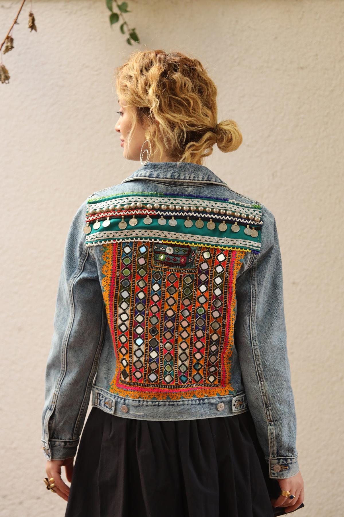 Mavi Antik İşlemeli Kot Ceket