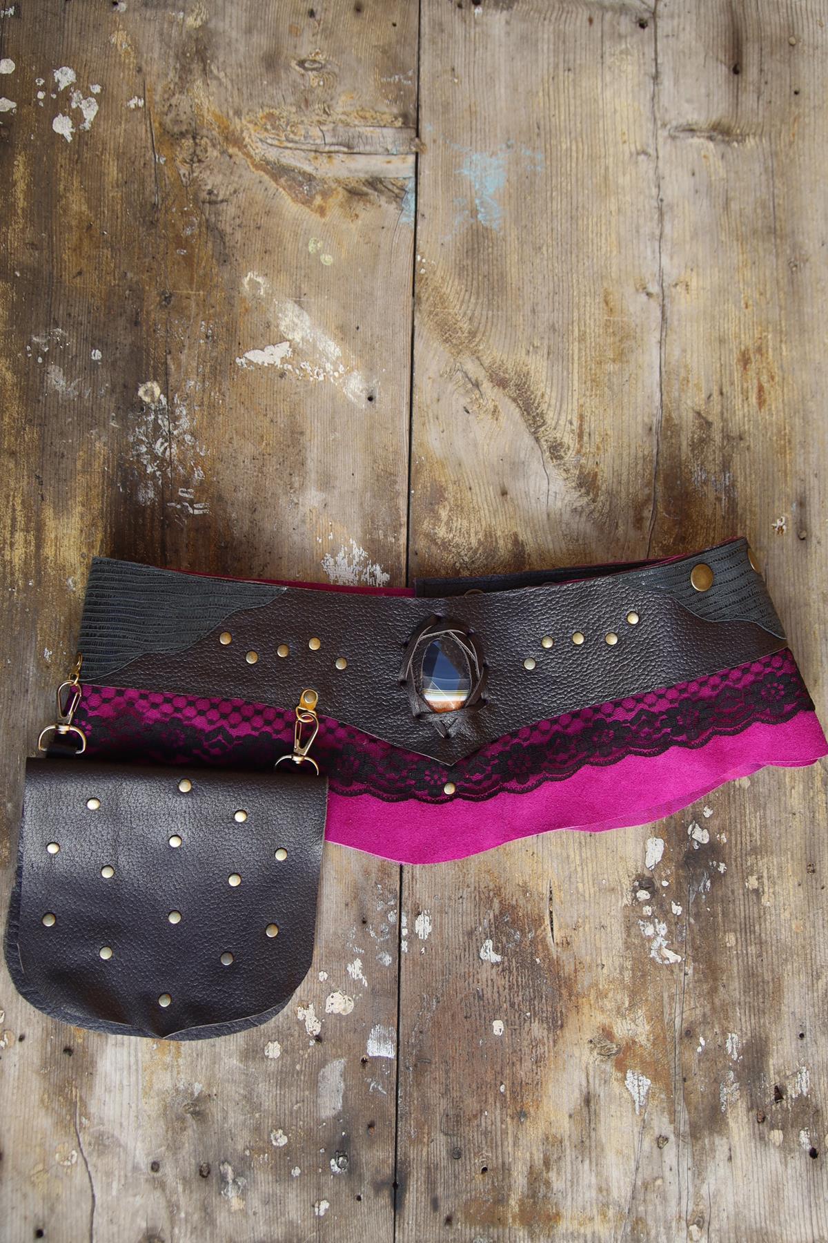 Mor Süet Dantelli Cepli Deri Kemer