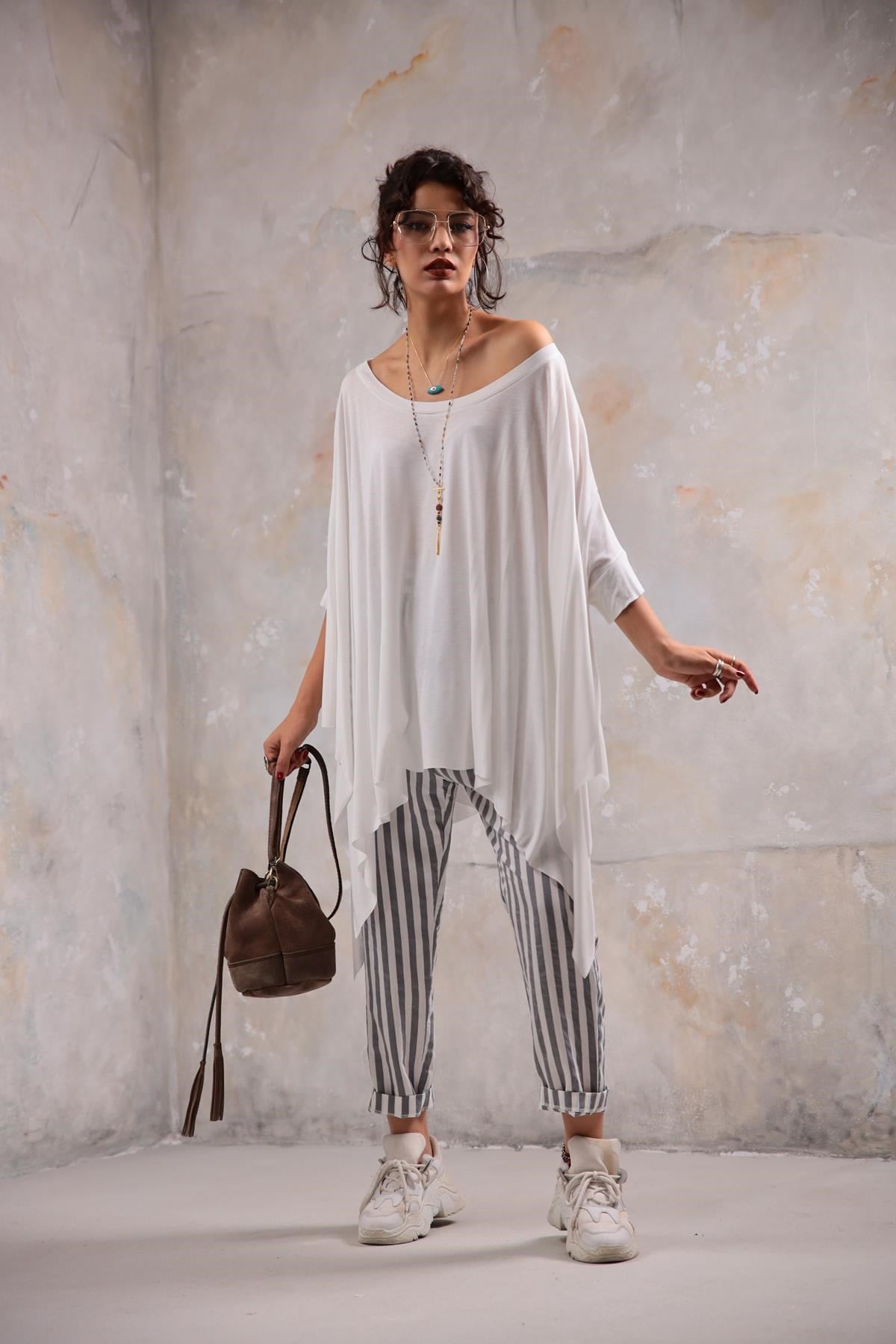 Beyaz Kayık Yaka Panço - Şaman Butik Beyaz Kayık Yaka Panço