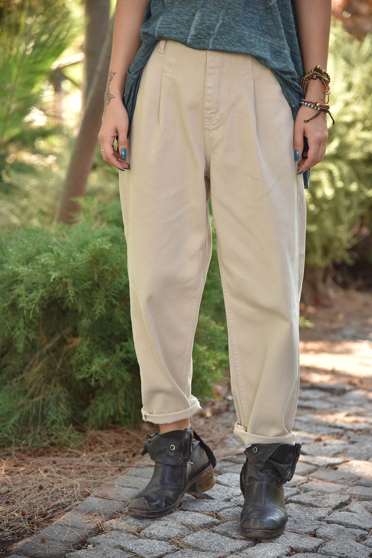 Jinsiy aloqani koring: nabirasini bobosi tepasida sikadi Aleks Russo bilan jinsiy aloqa