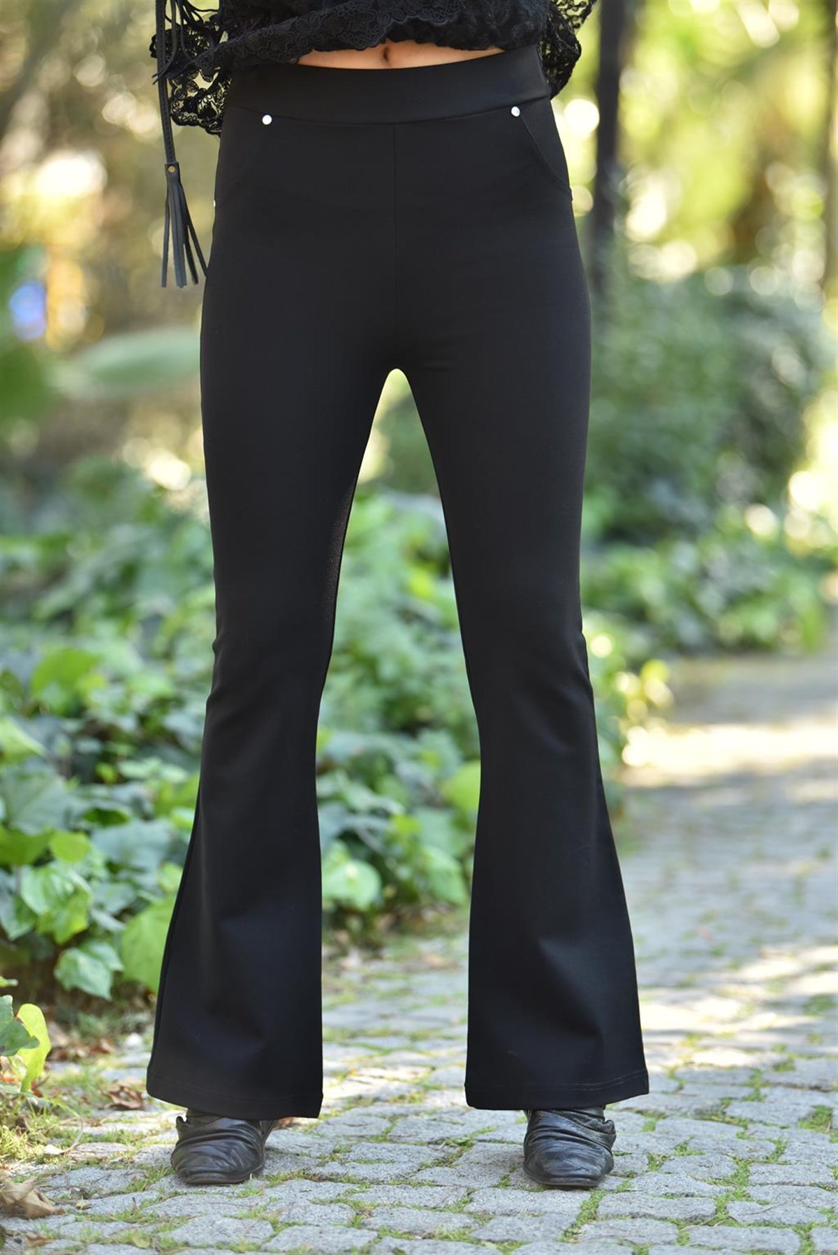 Siyah İspanyol Paça Metal Detay Pantolon - Şaman Butik - Bohem Giyim ve  Aksesuar | Kadın & Erkek