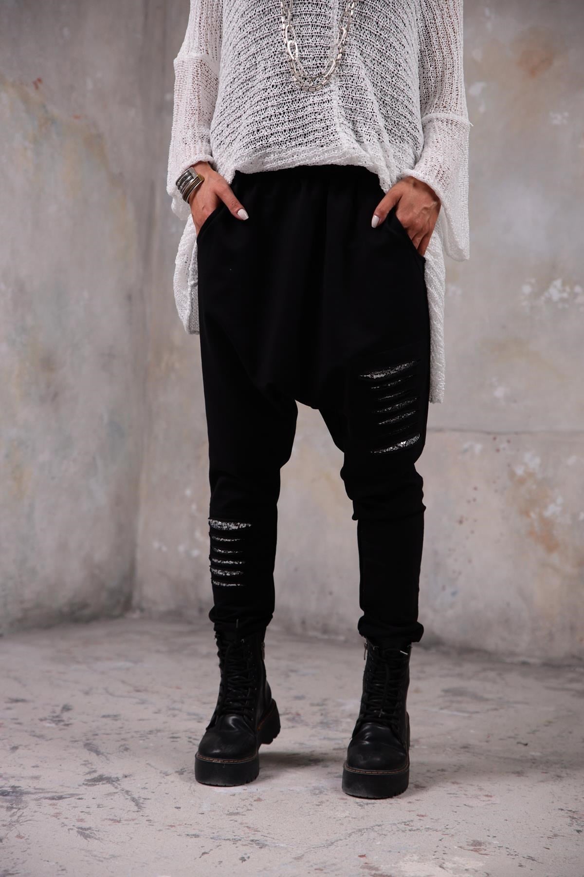 Siyah Pullu Dar Paça Pantolon - Şaman Butik Siyah Pullu Dar Paça Pantolon