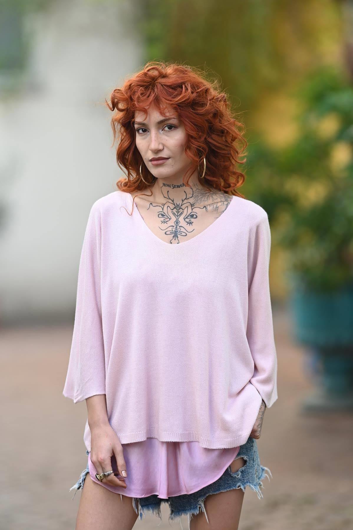 Pembe V Yaka Yumuşak Doku Salaş Triko Bluz