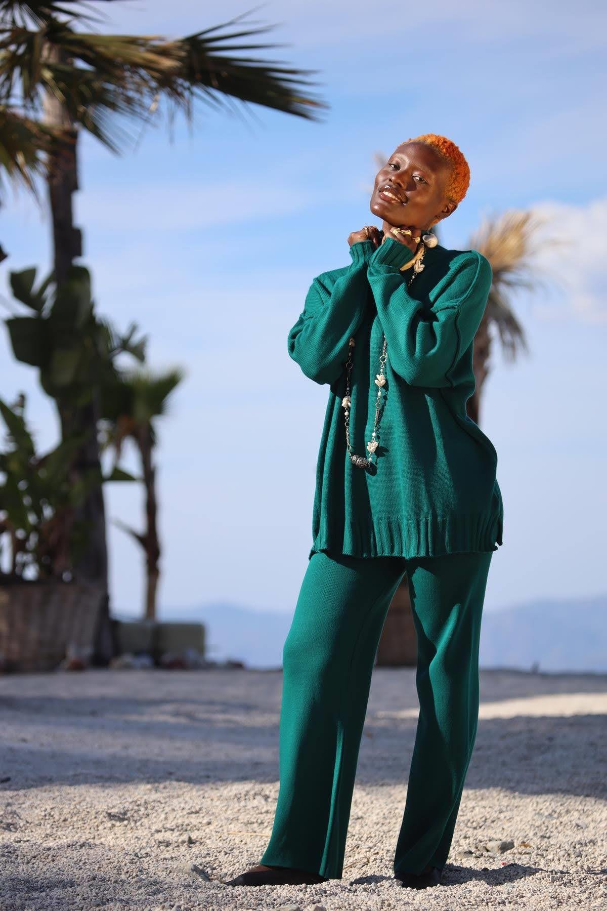 Petrol Yeşili Balıkçı Yaka Kazak ve Triko Pantolon Takım