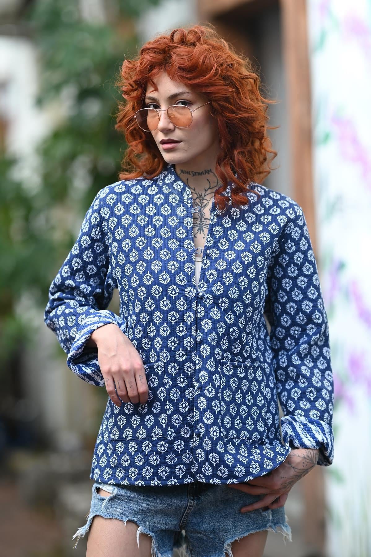 Saks Mavisi Çift Taraflı Kapitone Ceket