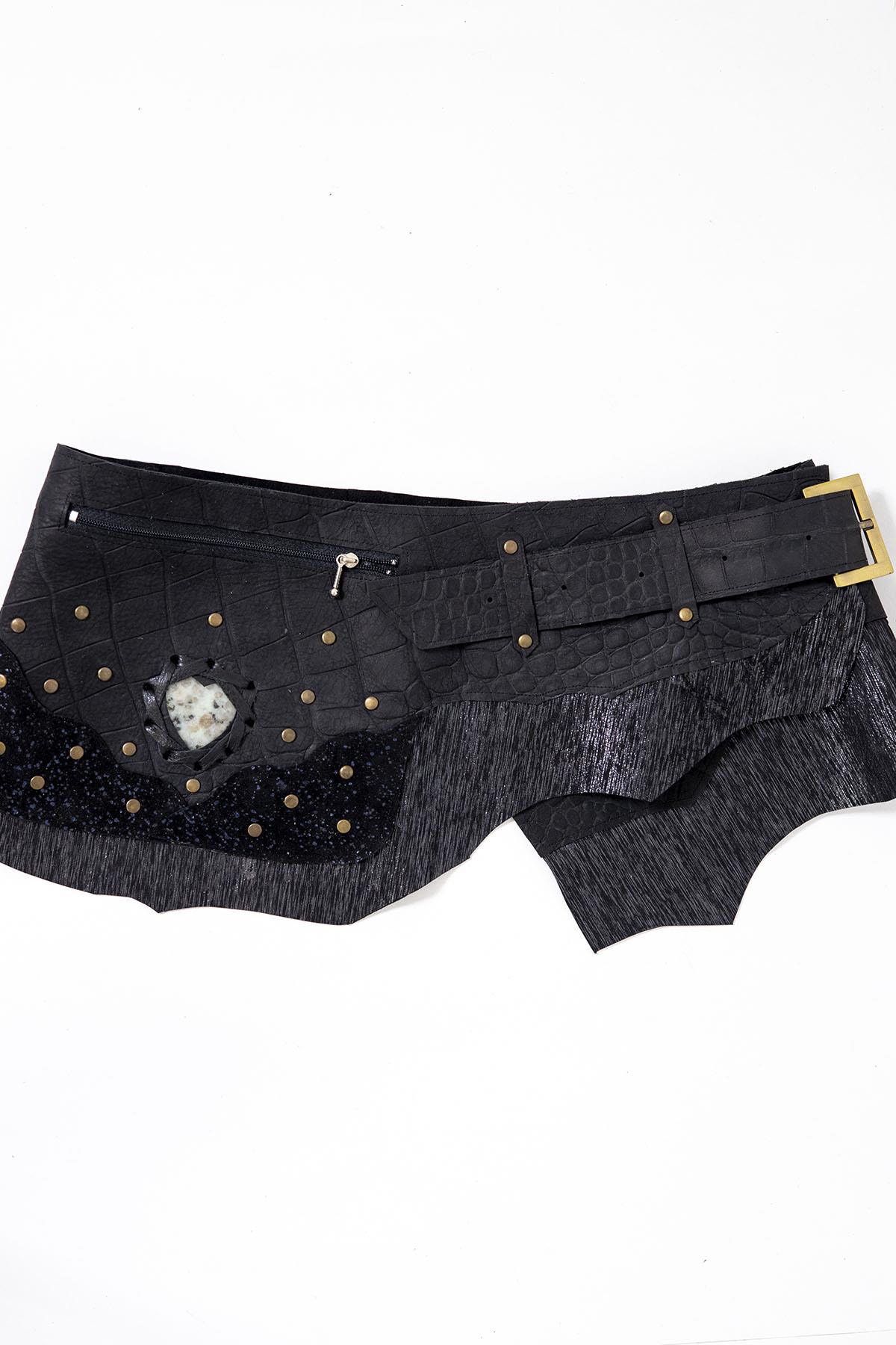 Siyah Doğal Taşlı Gizli Cepli Deri Kemer