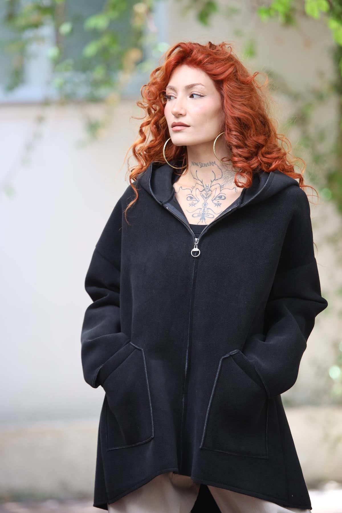 Siyah Kapüşonlu Nubuk Kaban