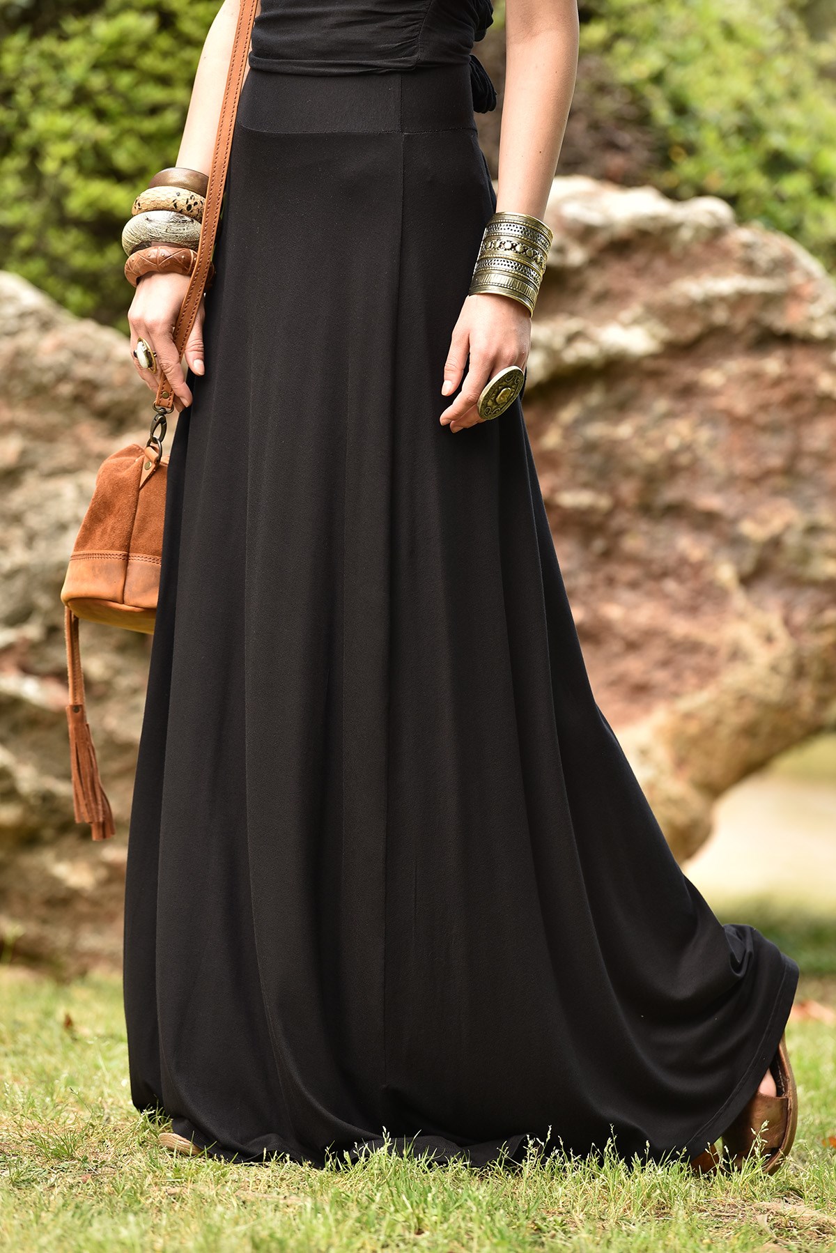 Siyah Uzun Kloş Etek - Şaman Butik - Bohem Giyim ve Aksesuar | Kadın & Erkek