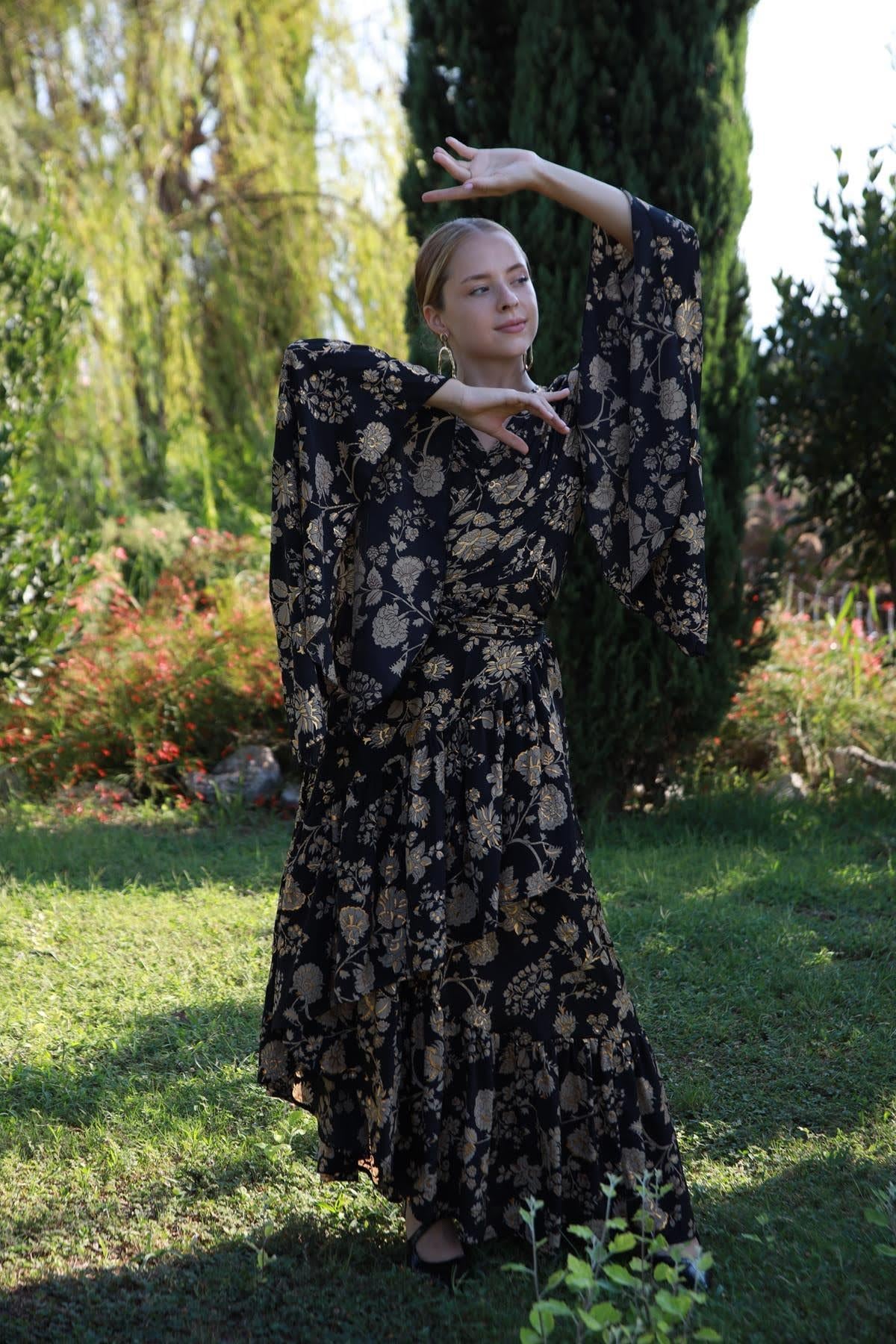 Siyah Volanlı İpek Anvelop Etek