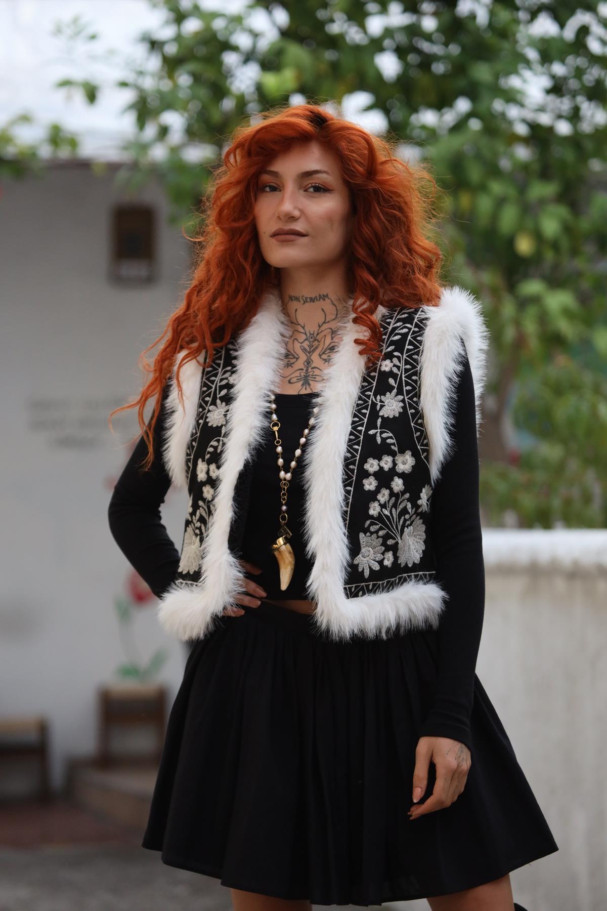 Siyah Volanlı Mini Etek