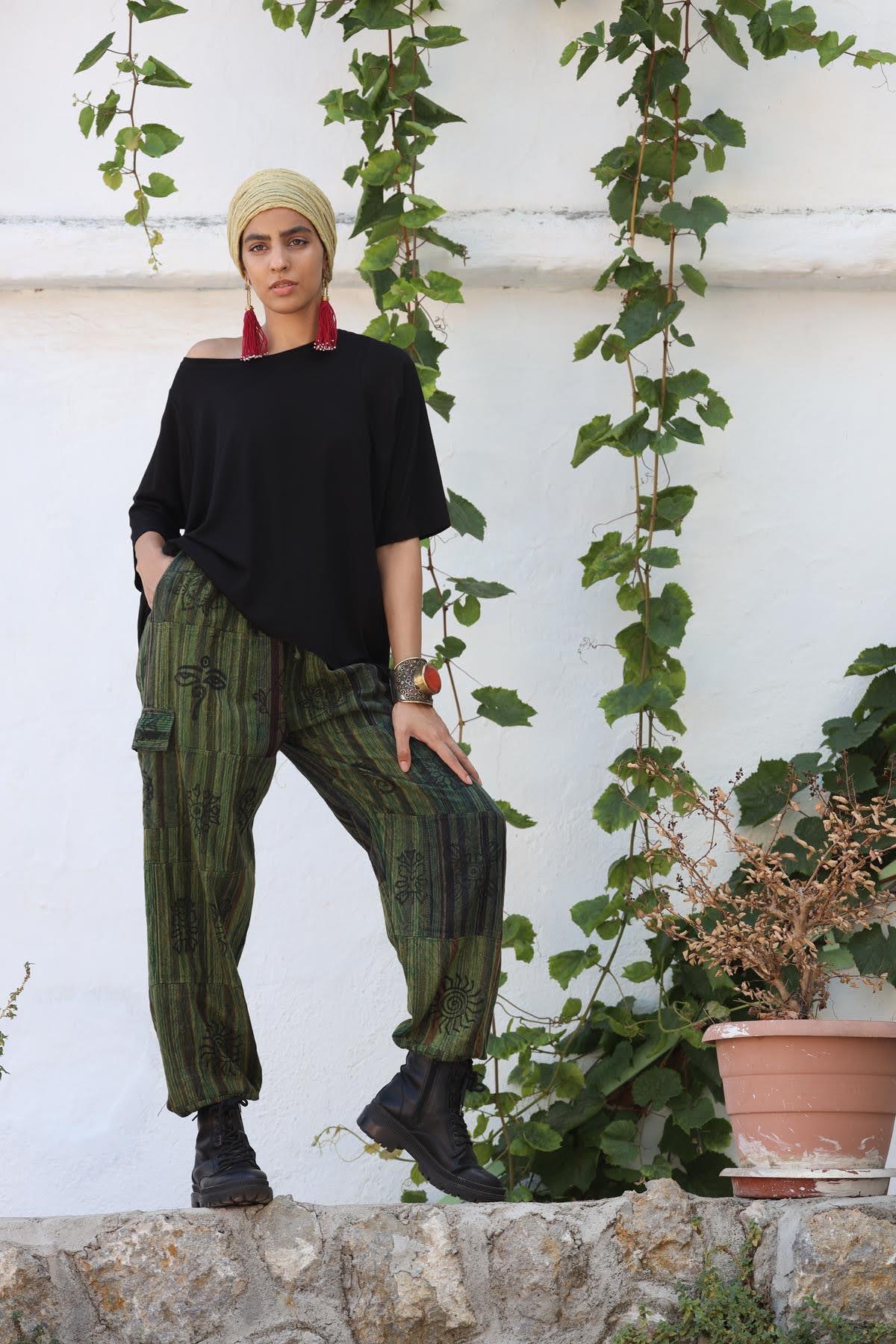 Siyah Yanları Uzun Bluz